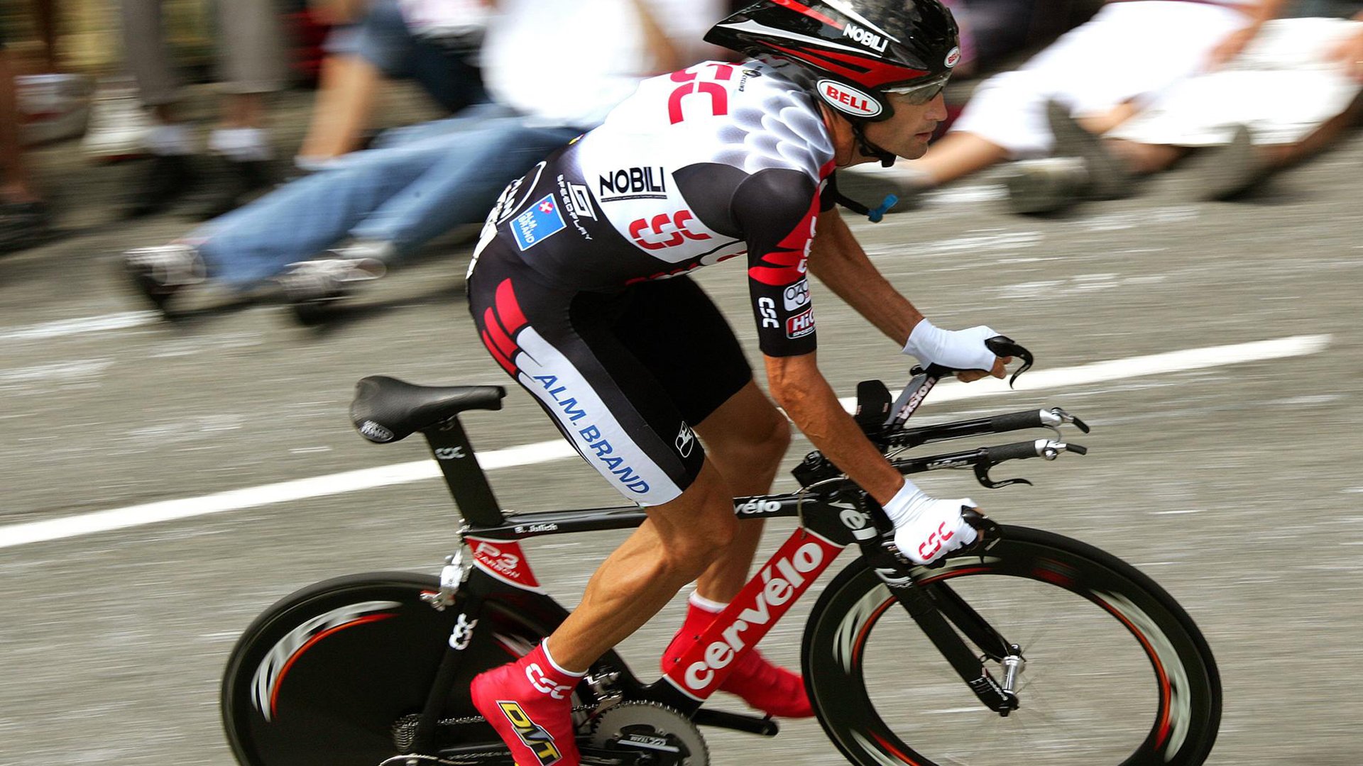 体育新闻中心早间快讯播报,体育频道早间新闻